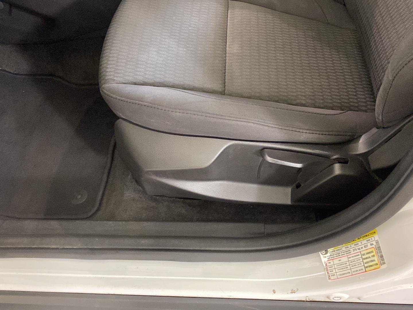 Used 2012 Ford Focus SEL FWD image 13