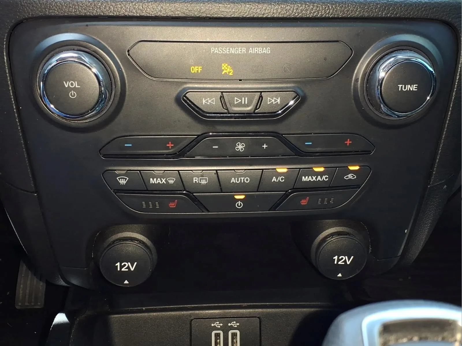 Used 2022 Ford Ranger Lariat w/ Tremor Off-Road Package AWD/4WD image 17