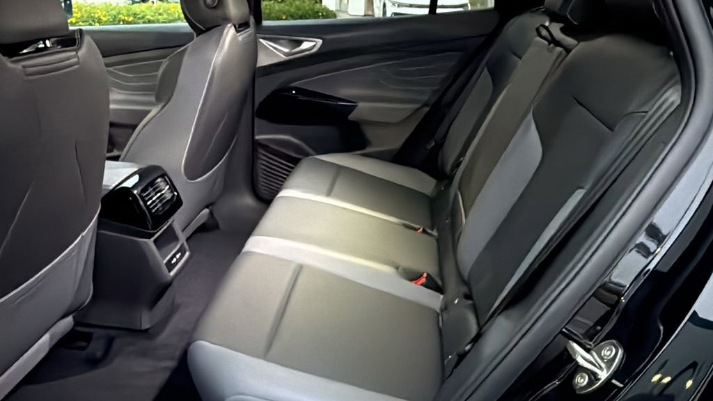 New 2026 Volkswagen ID.4 Pro S AWD/4WD image 11