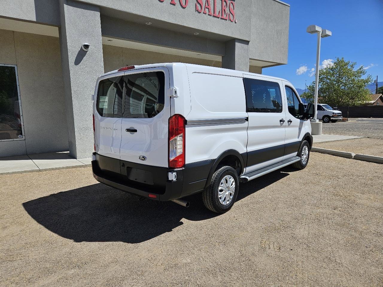 Used 2024 Ford Transit 250 Low Roof w/ Exterior Upgrade Package image 10