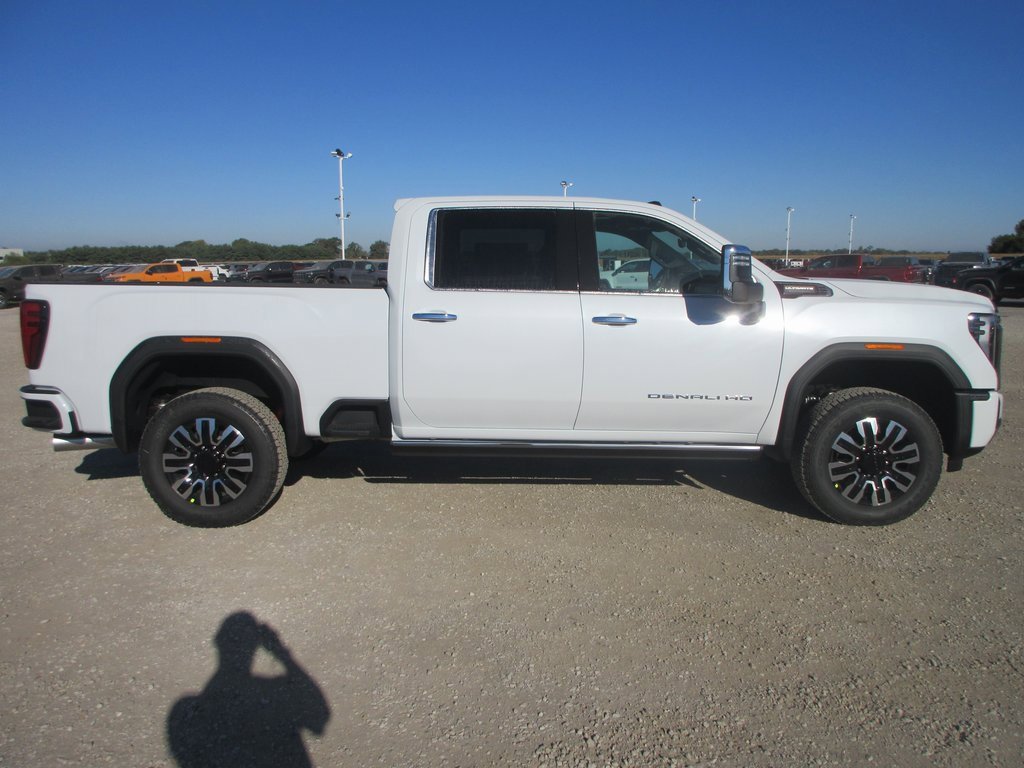 New 2026 GMC Sierra 2500 Denali Ultimate image 3