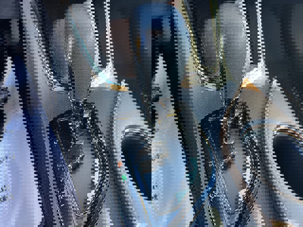 Used 2018 Toyota Avalon XLE Plus image 26