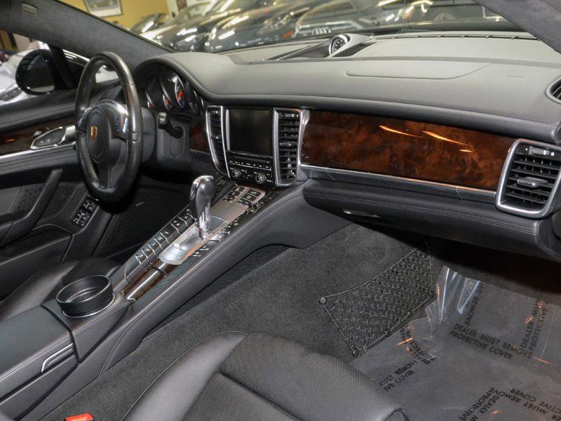 Used 2016 Porsche Panamera Turbo image 20