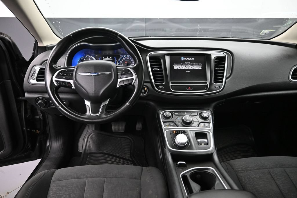 Used 2016 Chrysler 200 Limited w/ Anniversary Edition FWD image 11