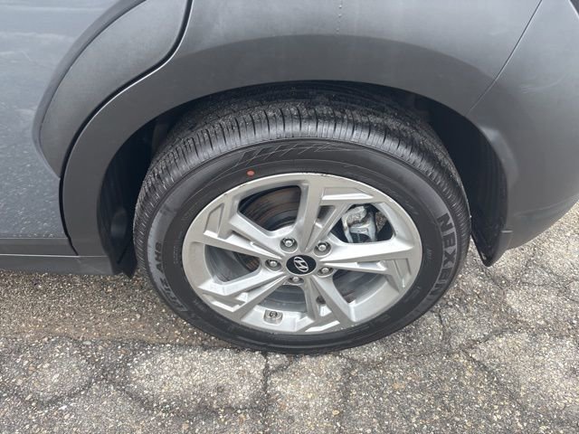 Used 2023 Hyundai Kona SEL w/ Convenience Package image 30