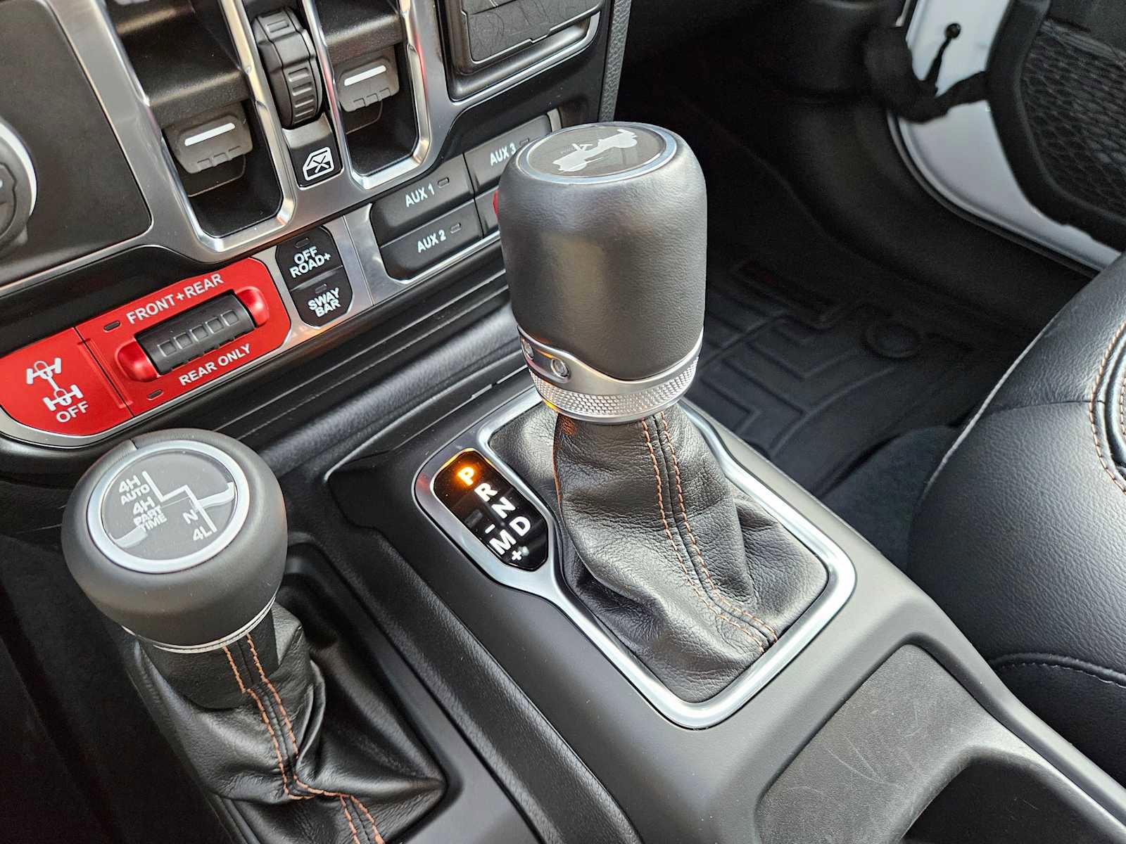 Used 2022 Jeep Wrangler Unlimited Rubicon w/ Xtreme Recon 35" Tire Package image 31