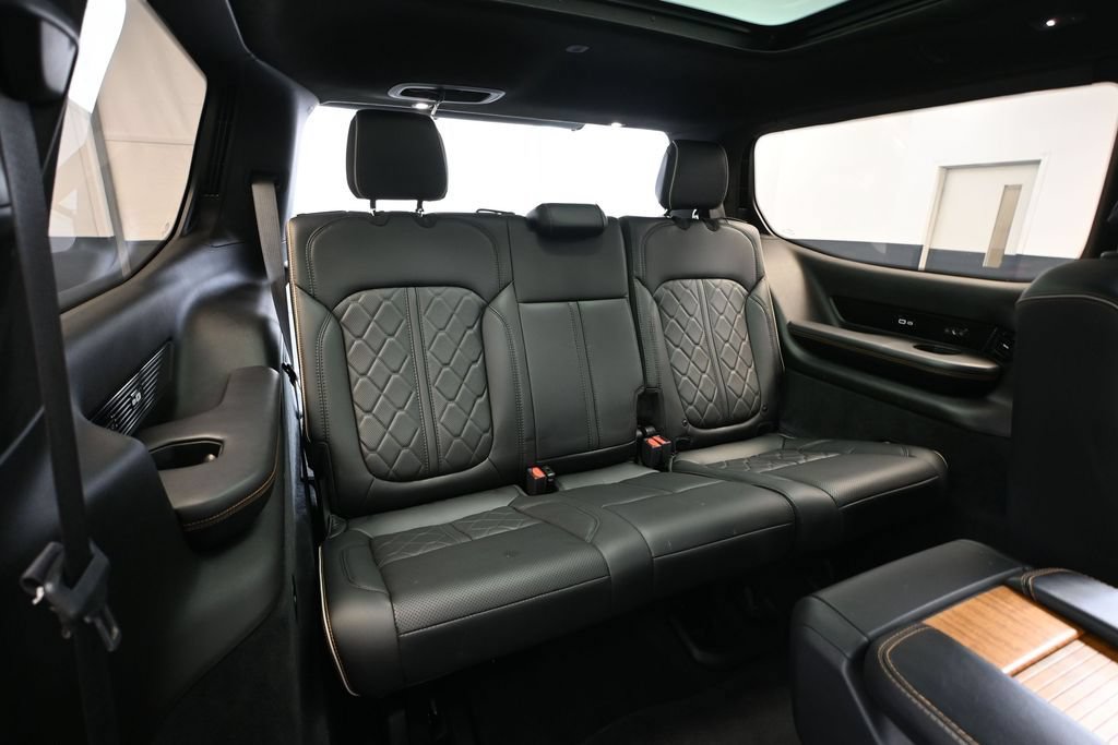 Used 2023 Jeep Grand Wagoneer Series III AWD/4WD image 45