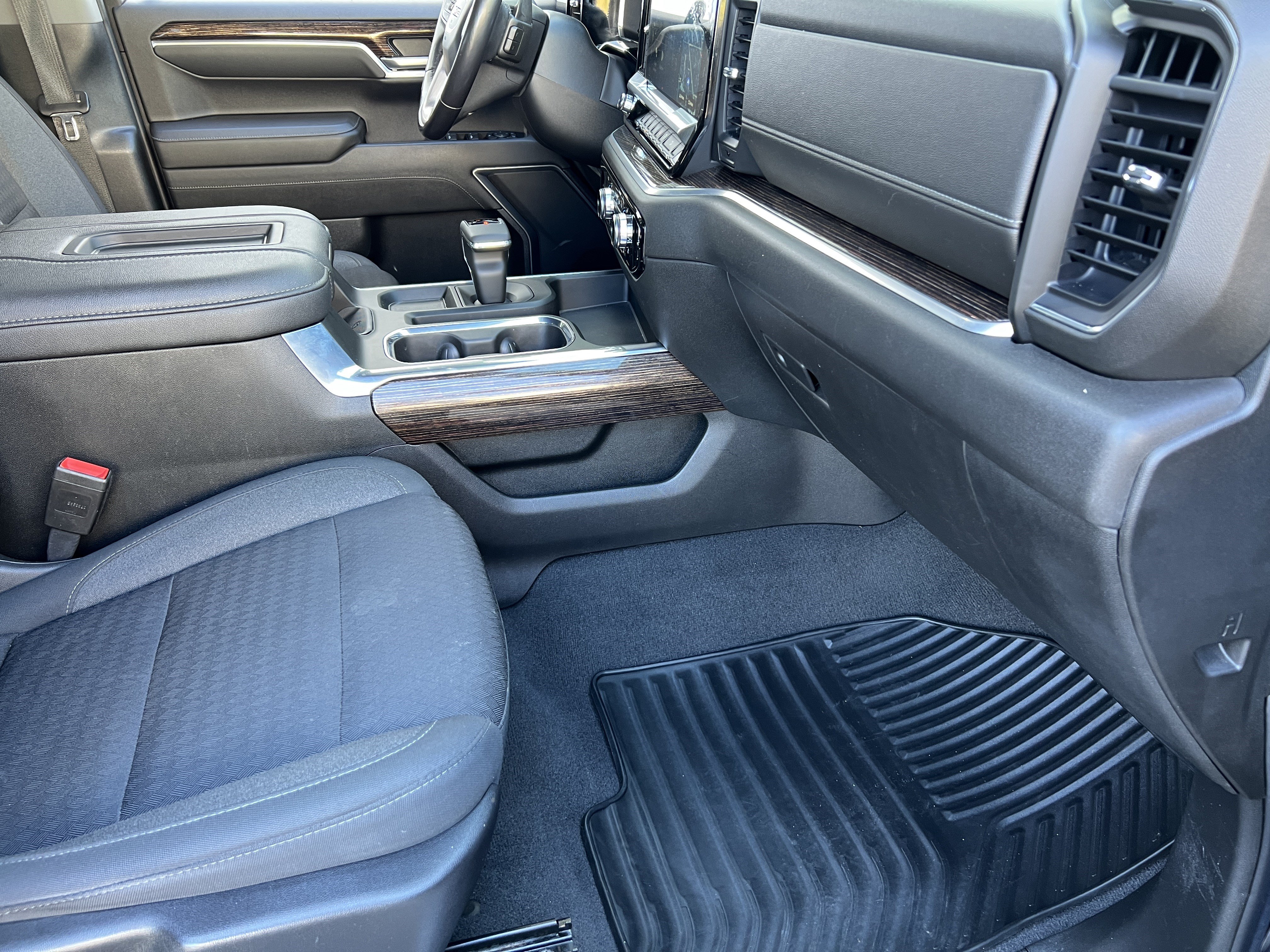 Used 2022 GMC Sierra 1500 Elevation w/ X31 Off-Road Package AWD/4WD image 25