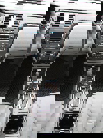 Used 2010 Cadillac DTS Luxury FWD image 35