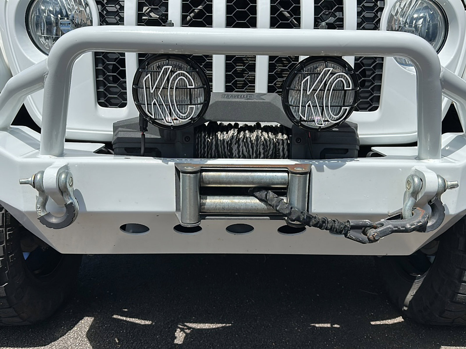 Used 2020 Jeep Gladiator Sport w/ Quick Order Package 24S image 16