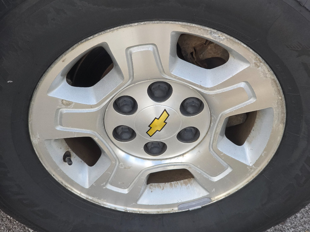 Used 2005 Chevrolet Silverado 1500 W/T AWD/4WD image 3