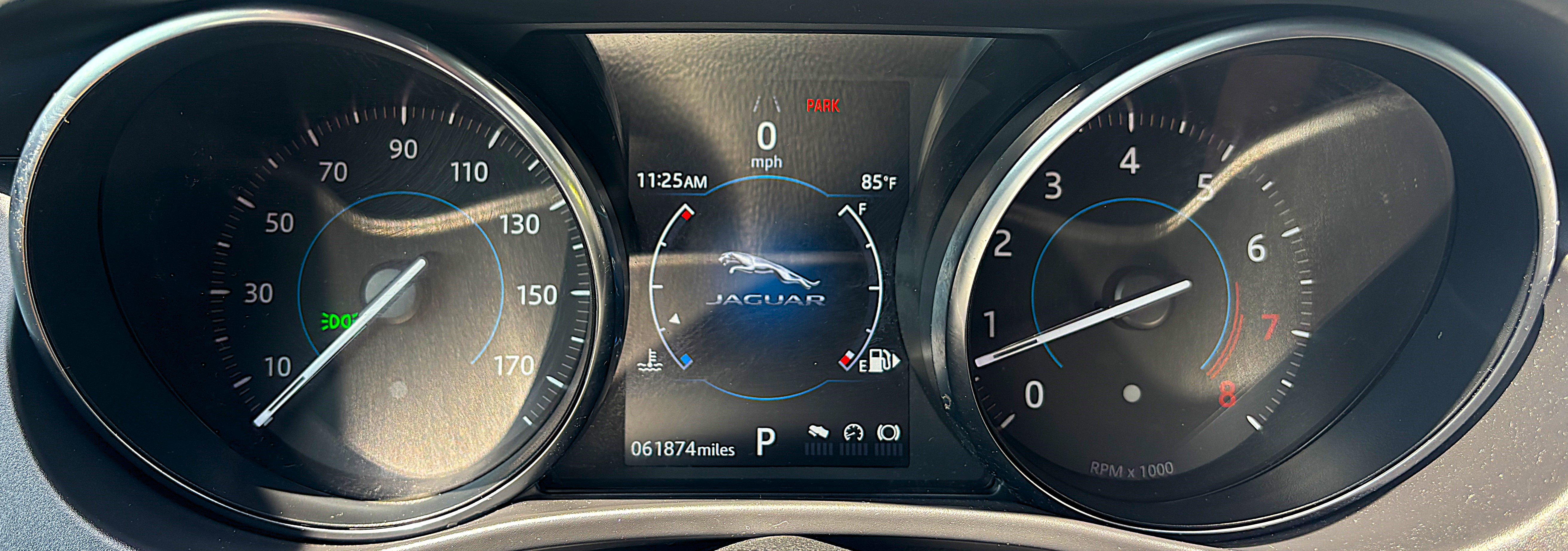 Used 2018 Jaguar XE R-Sport image 22