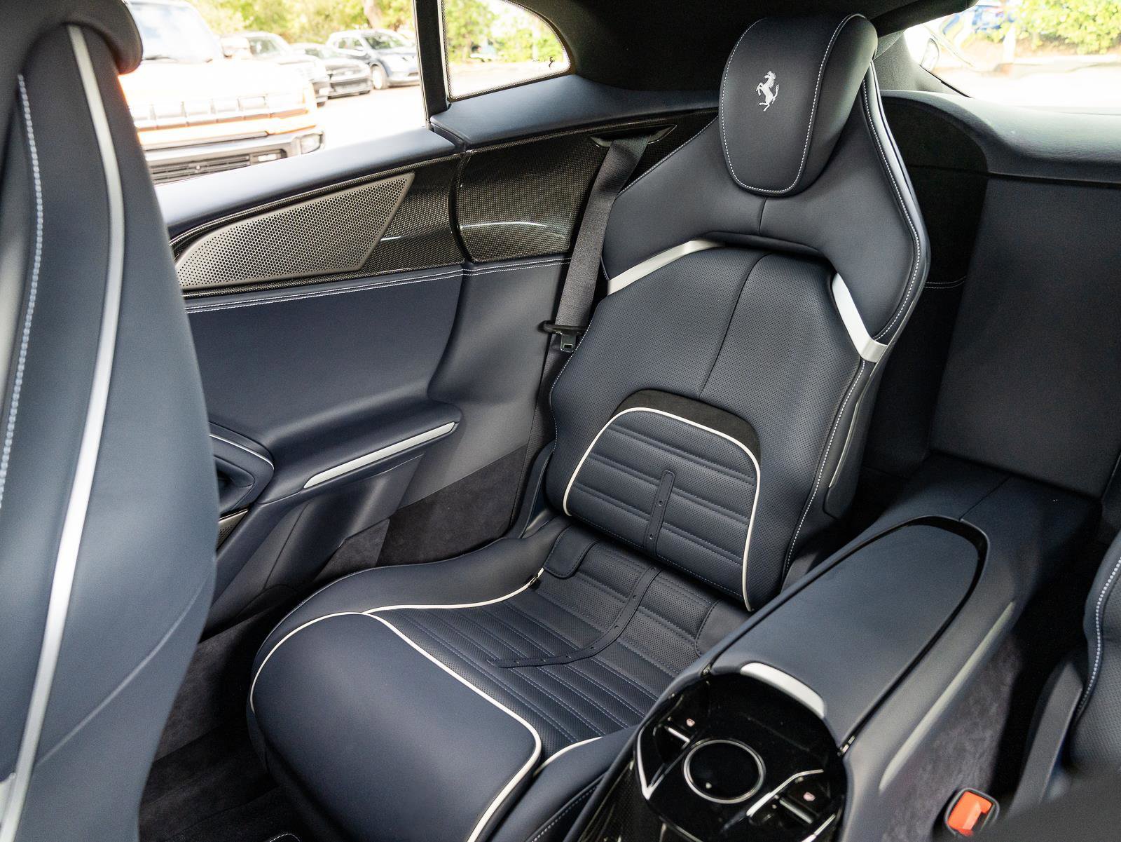 Used 2025 Ferrari Purosangue image 12