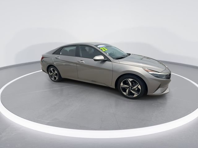 Certified 2023 Hyundai Elantra SEL w/ Convenience Package FWD image 2