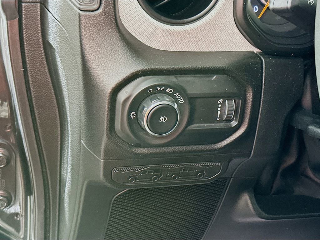 Certified 2024 Jeep Wrangler Sport S image 18