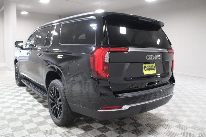 New 2026 GMC Yukon XL Elevation w/ Elevation Premium Package AWD/4WD image 10