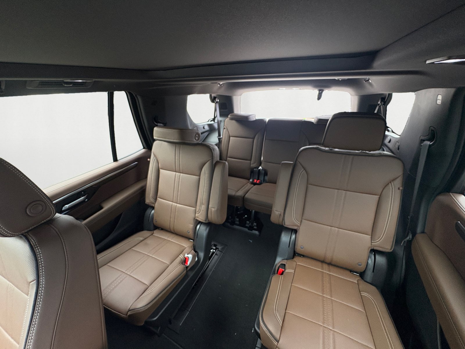 New 2027 Chevrolet Tahoe High Country AWD/4WD image 14
