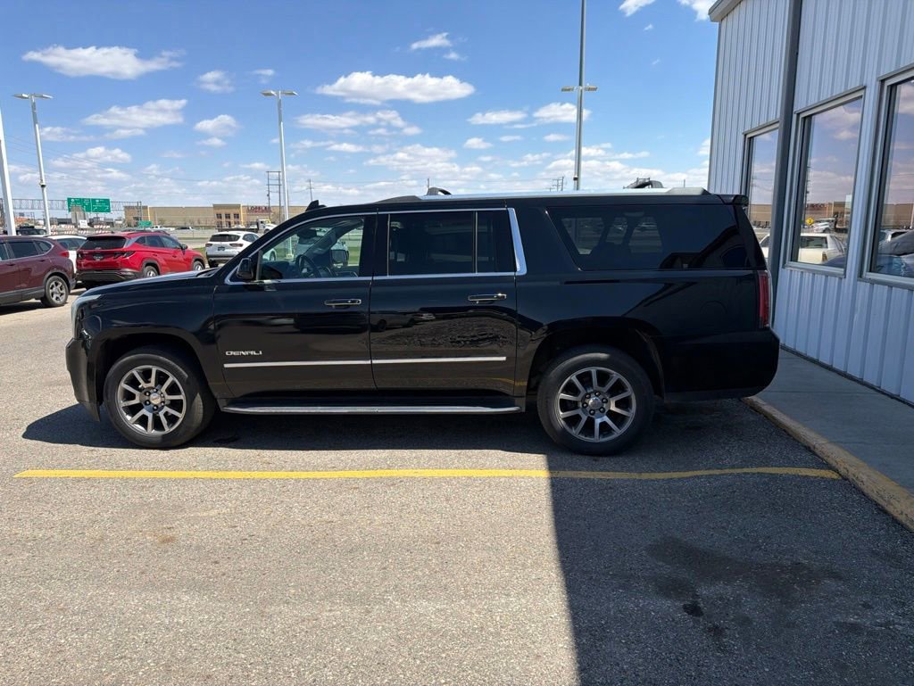 Used 2016 GMC Yukon XL Denali w/ Open Road Package AWD/4WD image 8