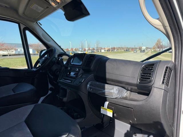 Used 2025 RAM ProMaster 2500 w/ Convenience Group image 7