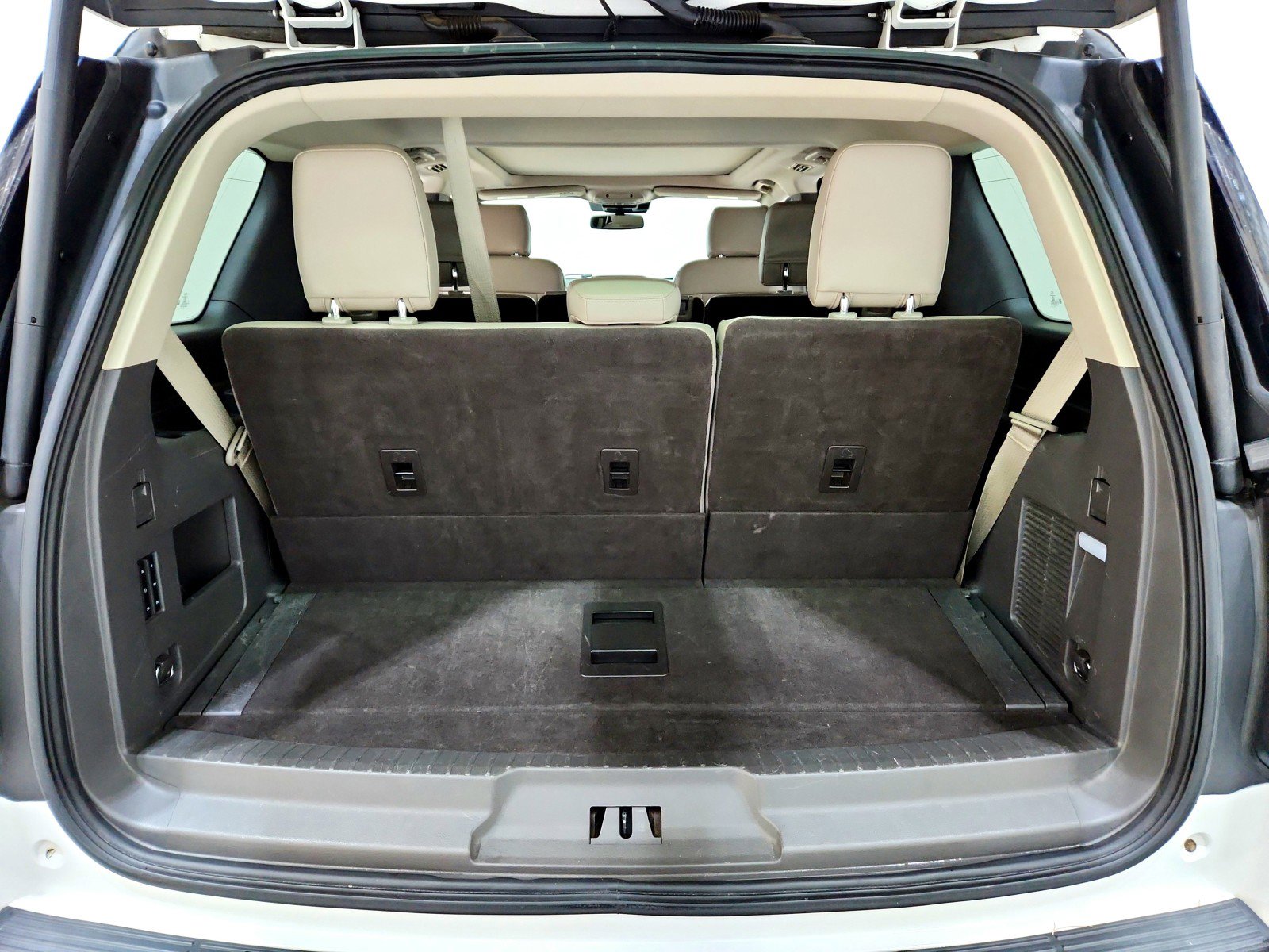 Used 2020 Ford Expedition XLT w/ Equipment Group 202A image 26