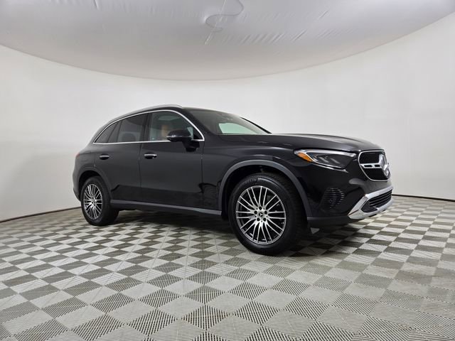 Certified 2026 Mercedes-Benz GLC 300 4MATIC image 1