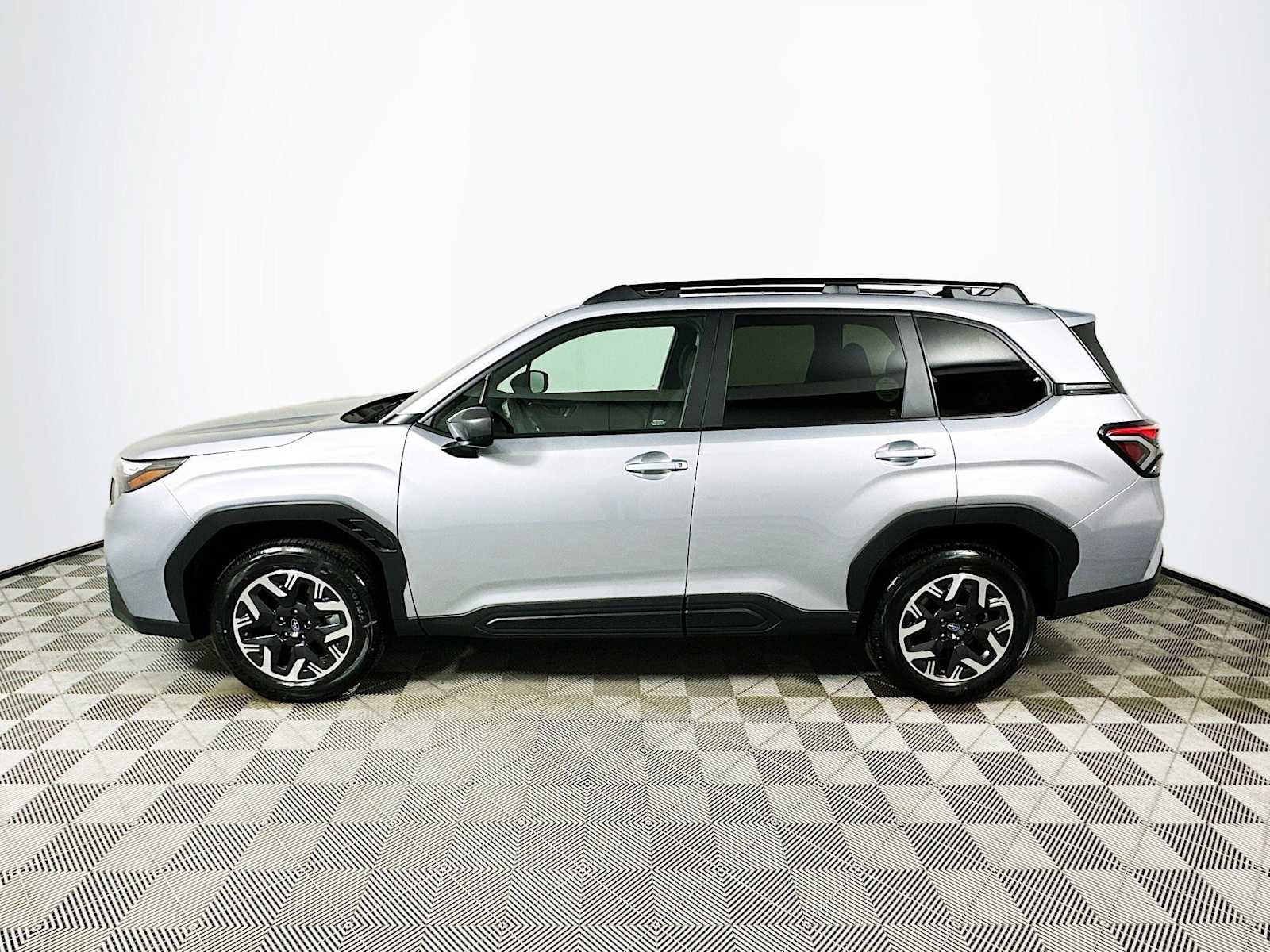Certified 2026 Subaru Forester Premium AWD/4WD image 4