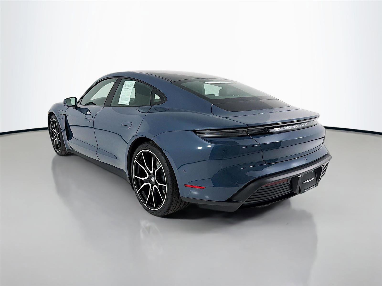 Certified 2025 Porsche Taycan image 3