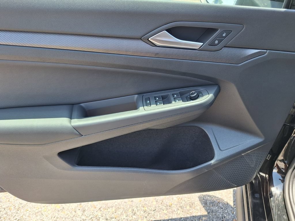 New 2026 Volkswagen GTI SE FWD image 15