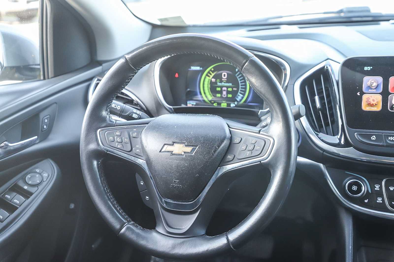 Used 2018 Chevrolet Volt Premier w/ Driver Confidence Package FWD image 15