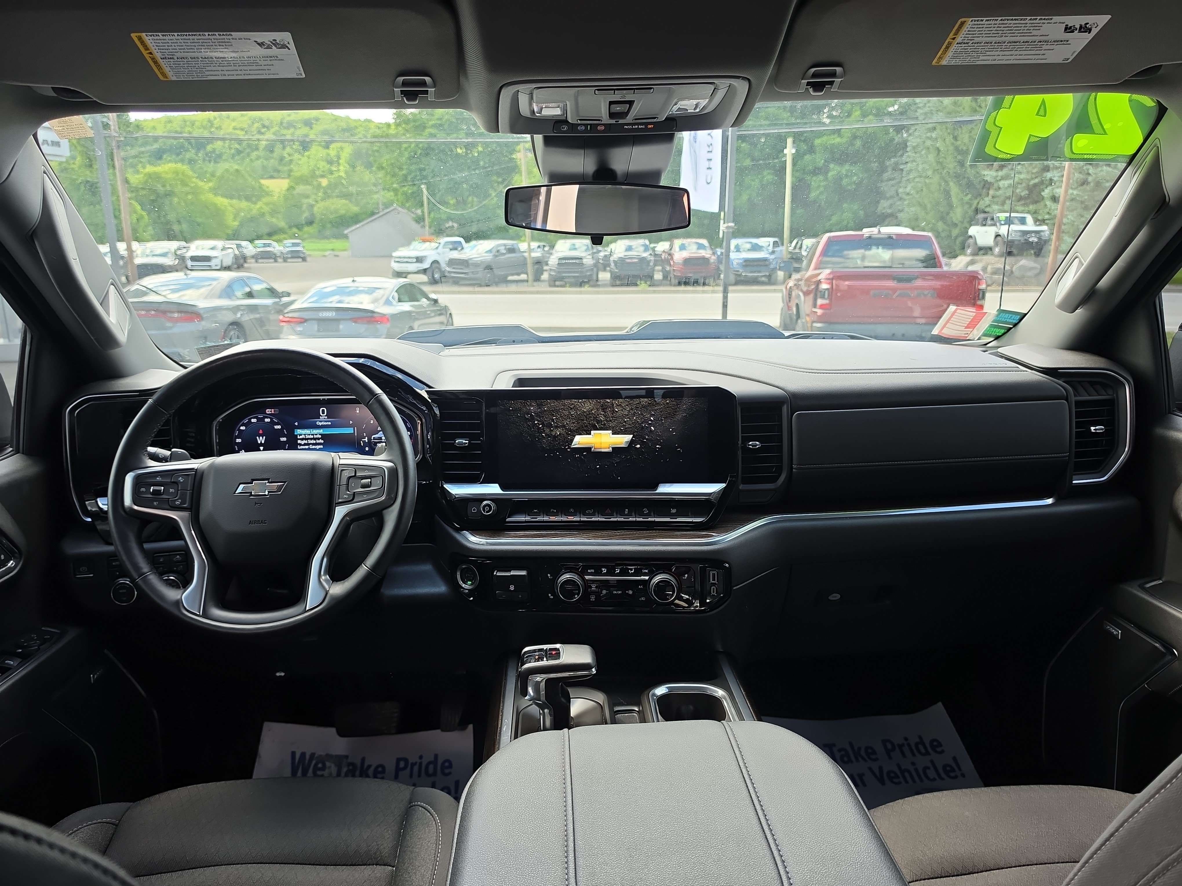 Used 2024 Chevrolet Silverado 1500 LT Trail Boss w/ Convenience Package II AWD/4WD image 16