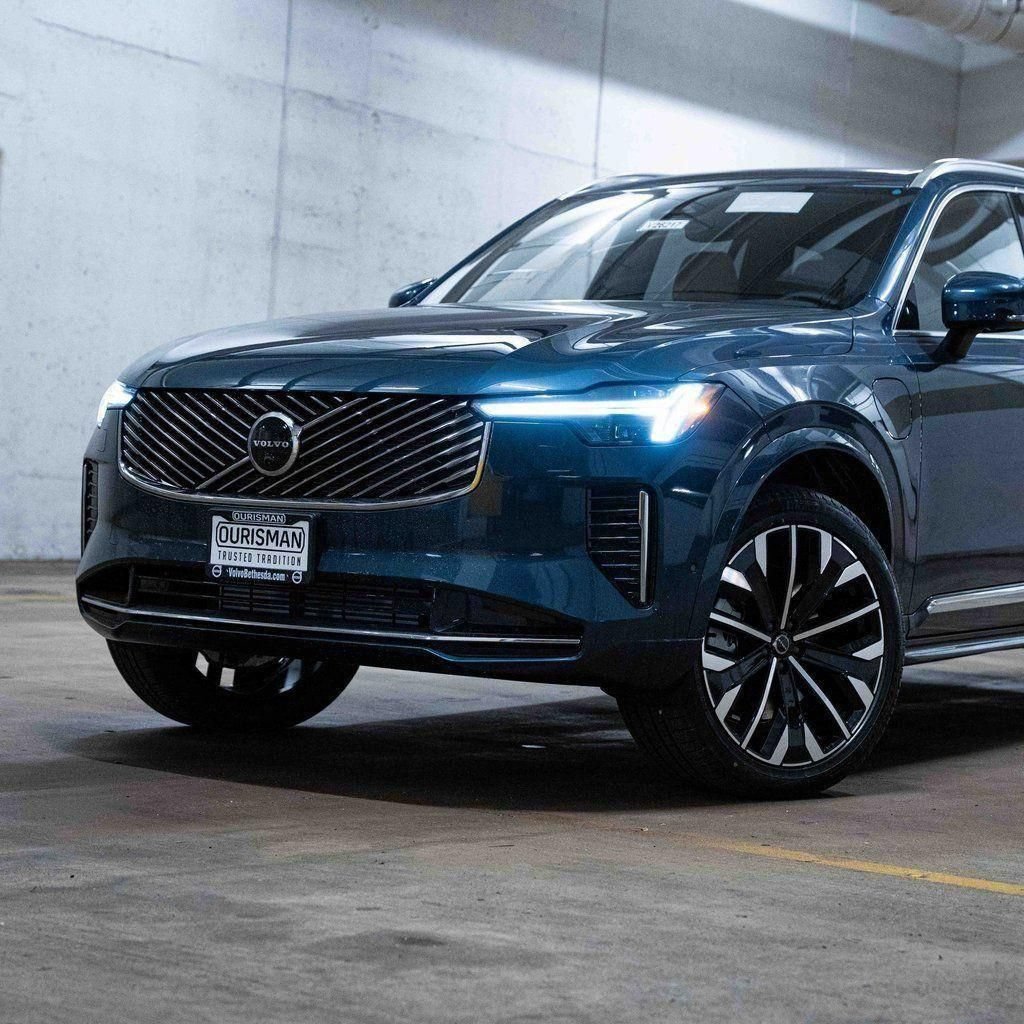 New 2026 Volvo XC90 T8 Ultra w/ Protection Package Premier AWD/4WD image 2