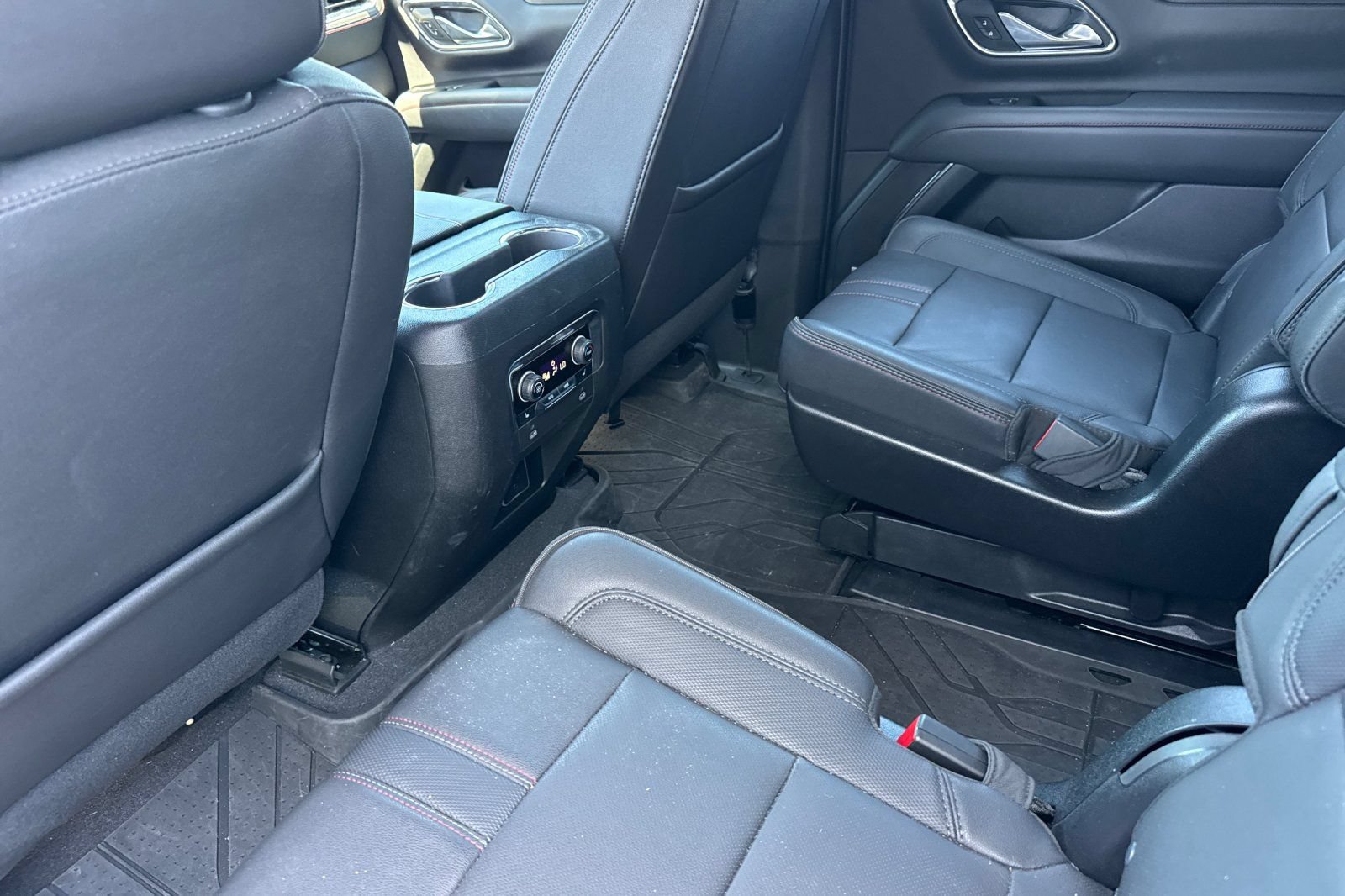 Used 2023 Chevrolet Tahoe RST w/ Luxury Package AWD/4WD image 14