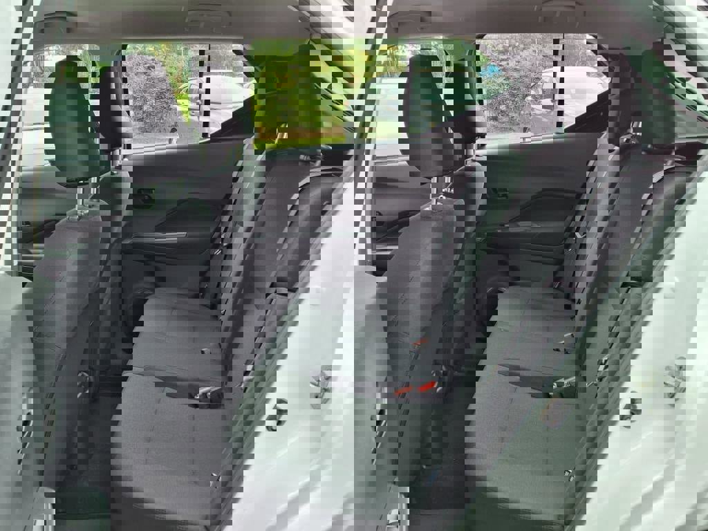 New 2025 Nissan Kicks Play S image 6