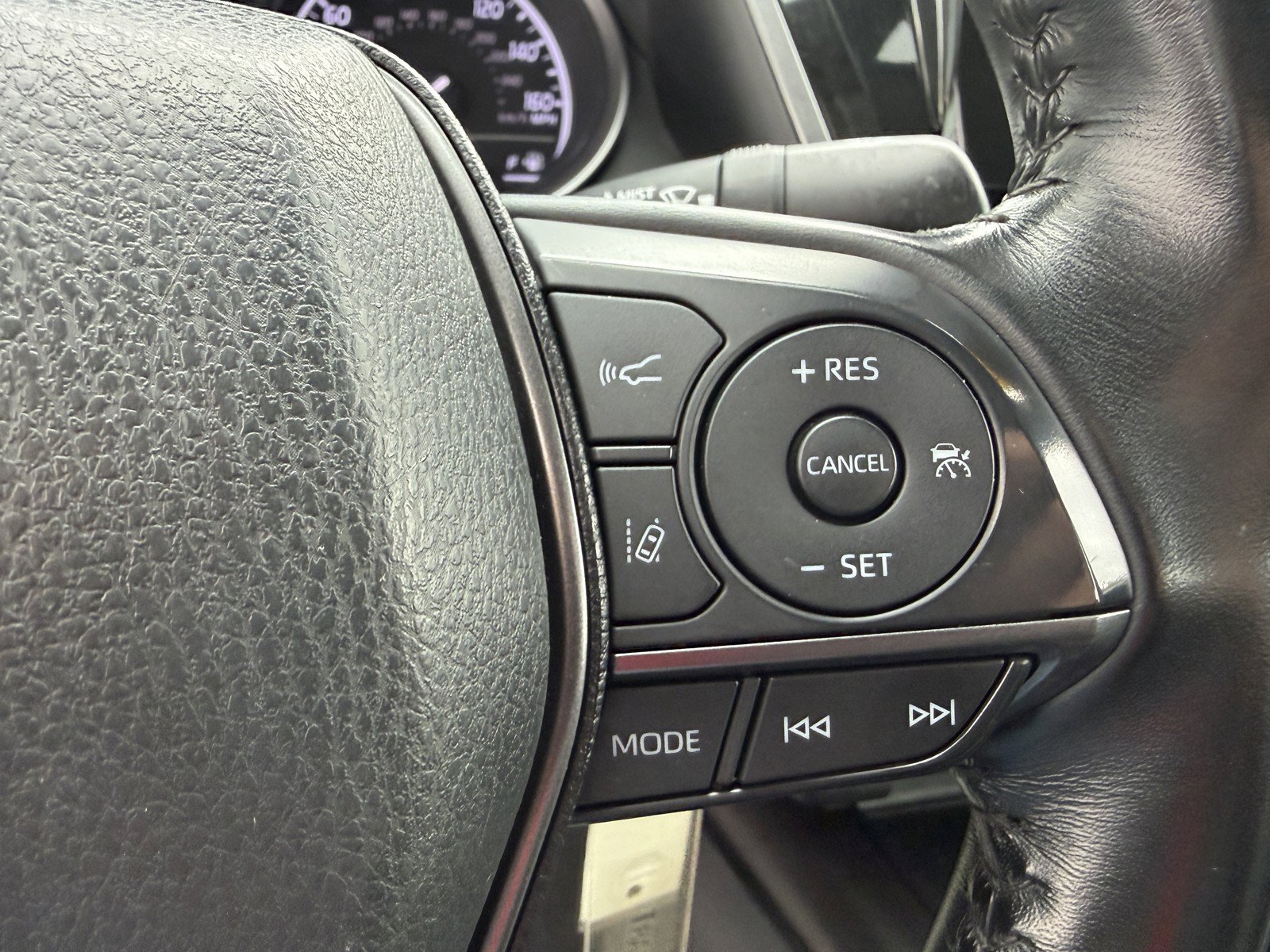 Used 2023 Toyota Camry SE FWD image 16