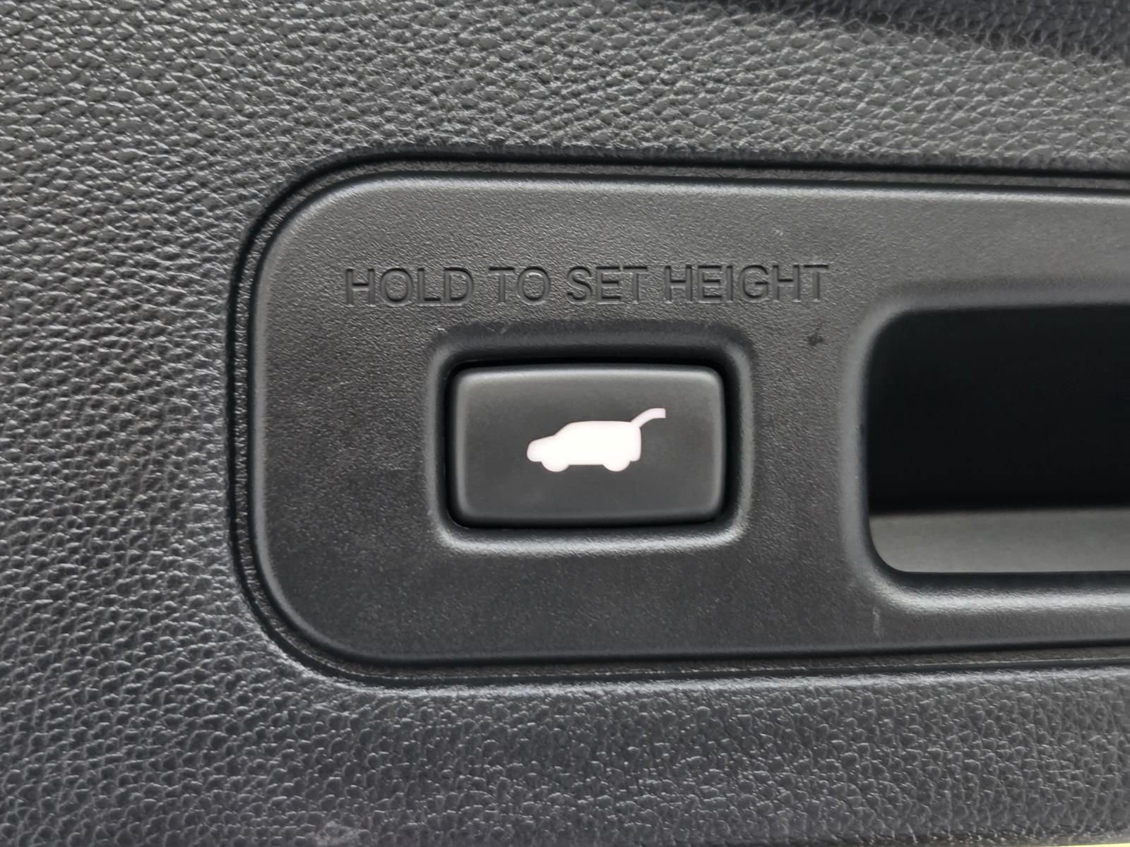 Used 2024 Acura MDX w/ Technology Package FWD image 10