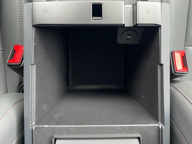 New 2025 Ford Explorer Active w/ Active Comfort Package image 33