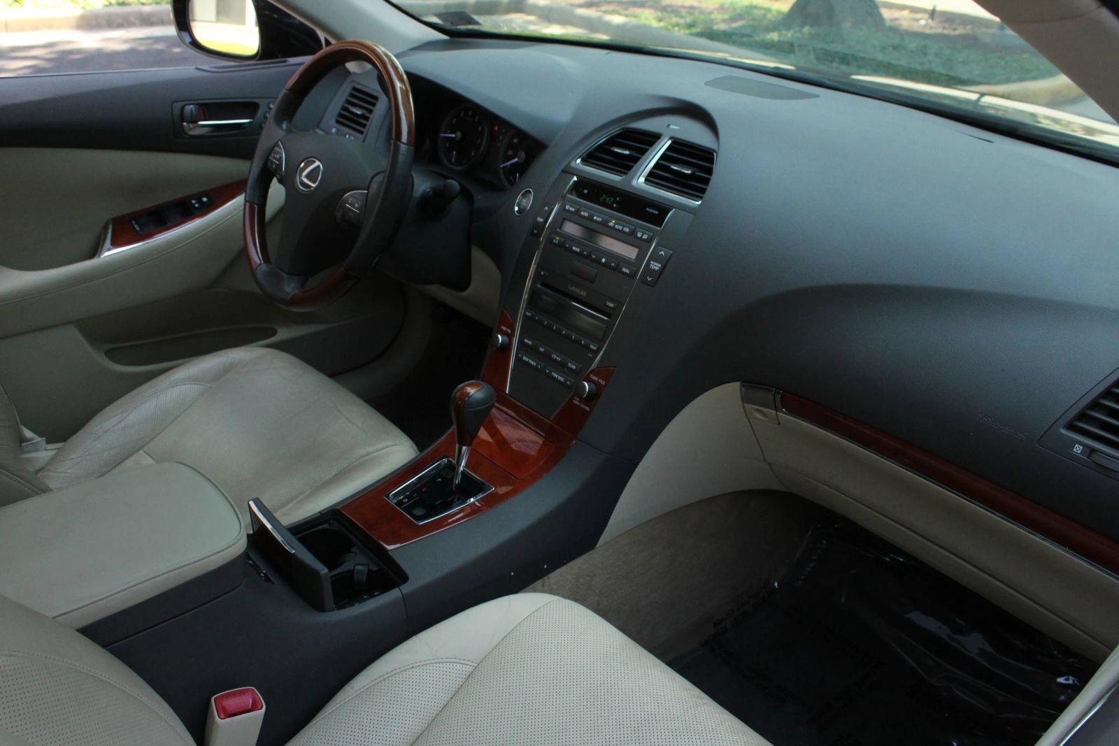 Used 2010 Lexus ES 350 FWD image 26