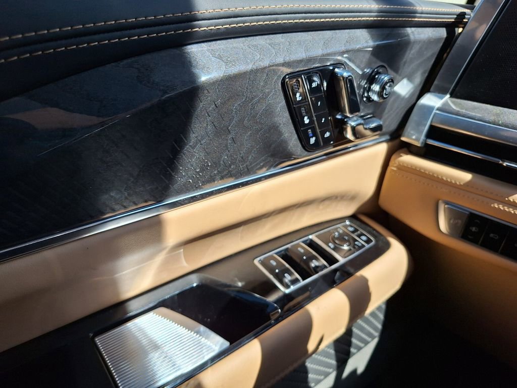 New 2025 Cadillac Escalade IQ Luxury 2 image 16