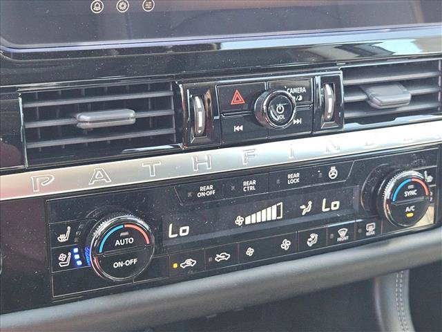 New 2026 Nissan Pathfinder Platinum image 15