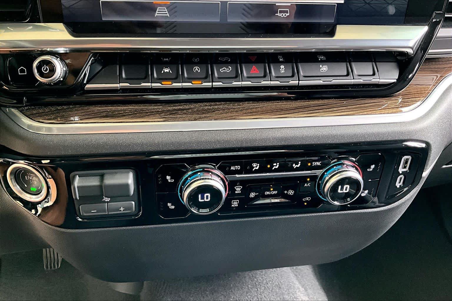 Used 2026 GMC Sierra 1500 Elevation AWD/4WD image 32
