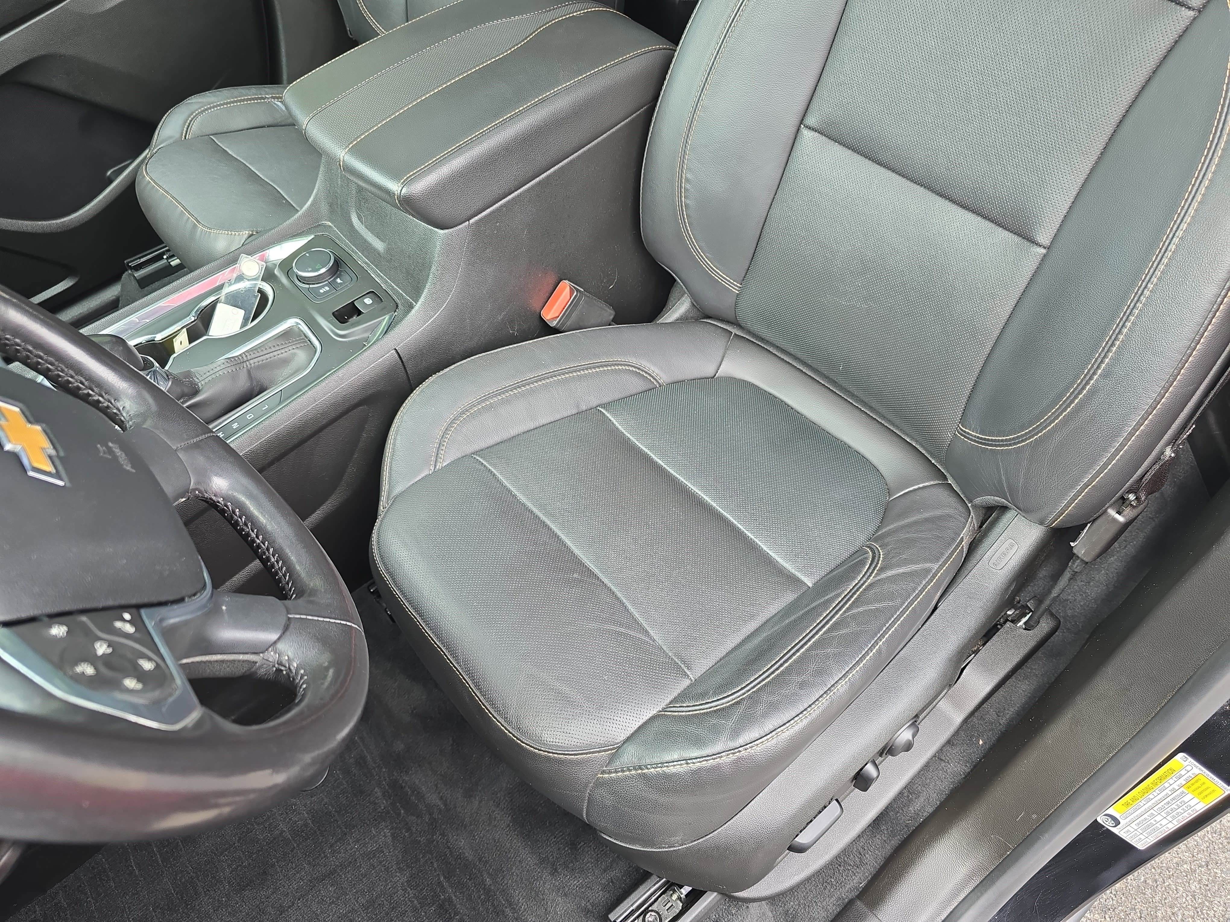 Used 2021 Chevrolet Traverse Premier w/ Redline Edition FWD image 19