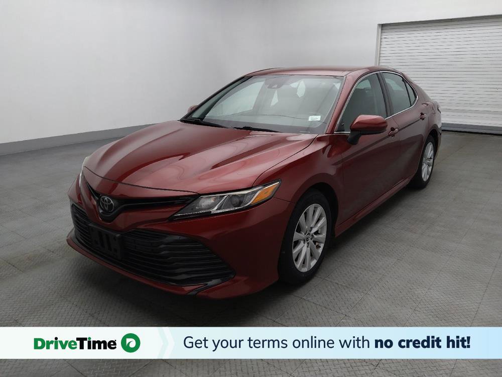 Used 2019 Toyota Camry LE image 1
