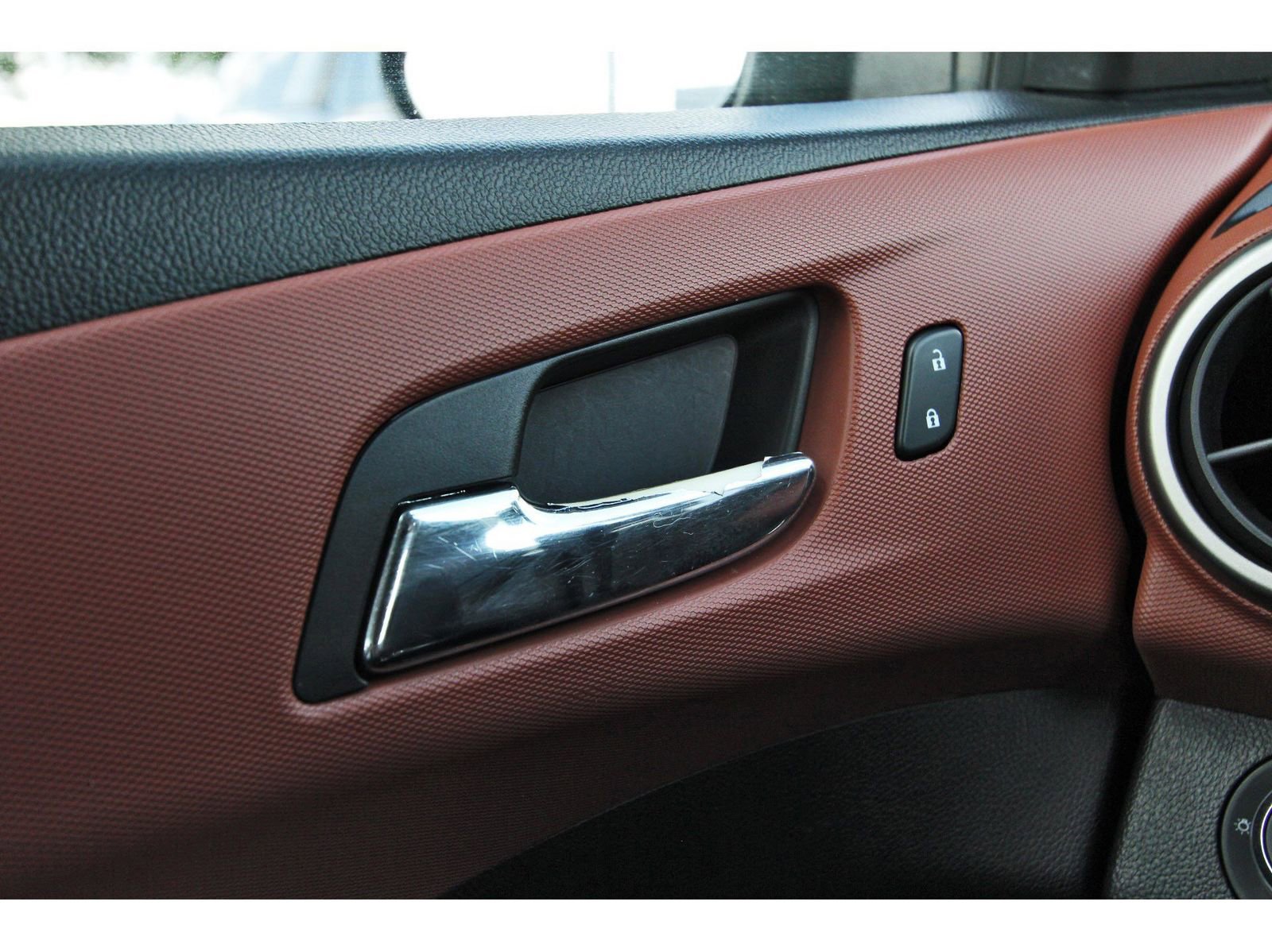 Used 2015 Chevrolet Sonic LTZ image 21