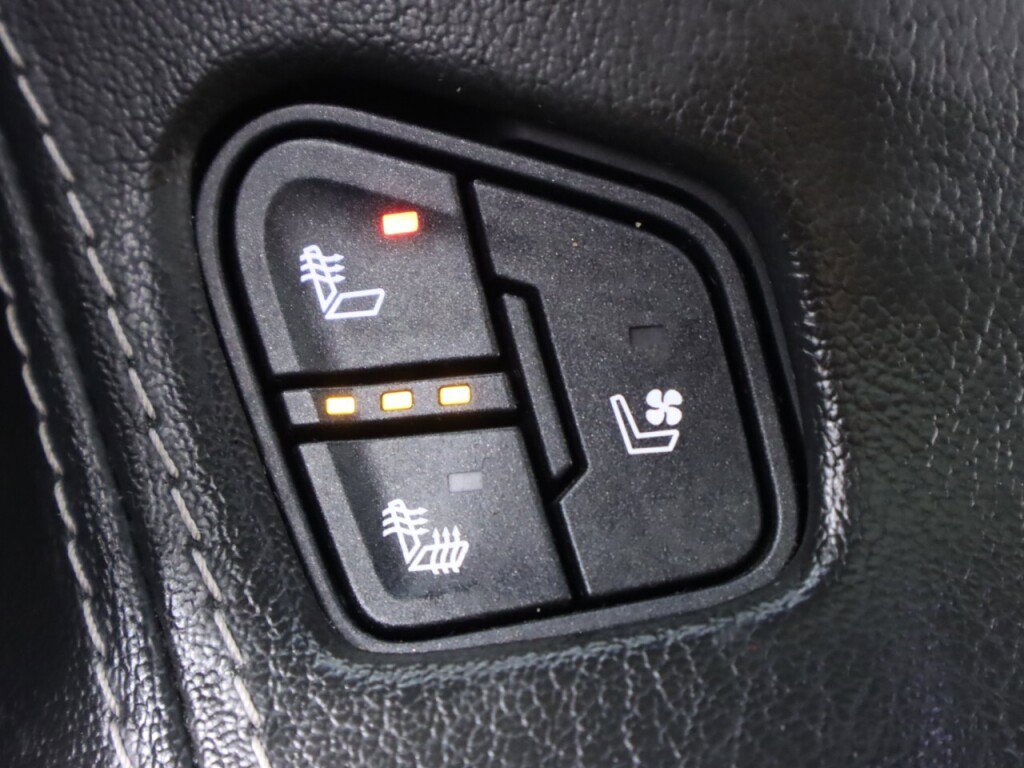 Used 2019 GMC Yukon Denali w/ Denali Ultimate Package image 27