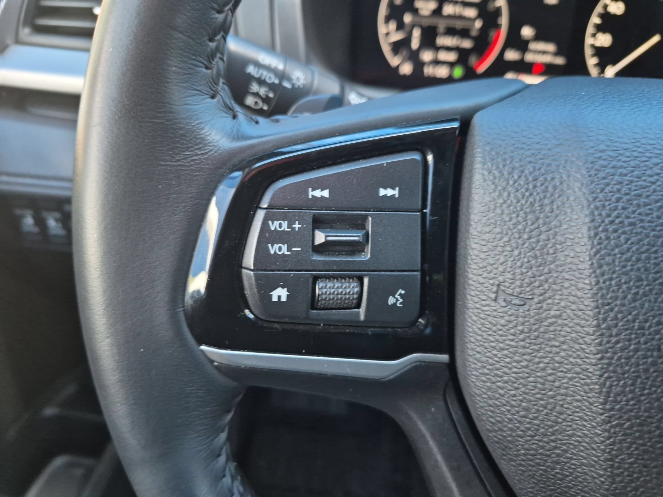 Certified 2025 Honda Odyssey EX-L image 21