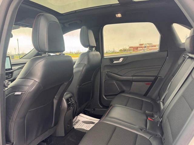 Used 2024 Ford Escape ST-Line w/ Tech Pack #1 AWD/4WD image 30