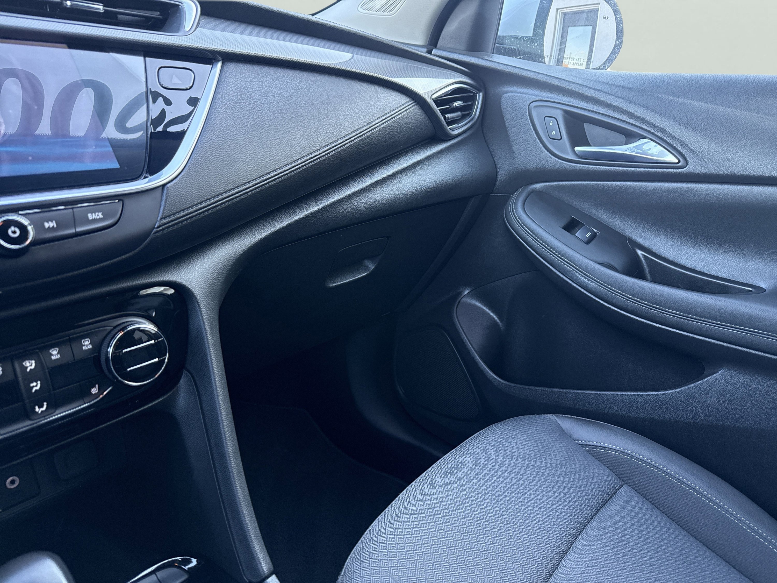 Used 2023 Buick Encore GX Select w/ Sport Touring Package image 18