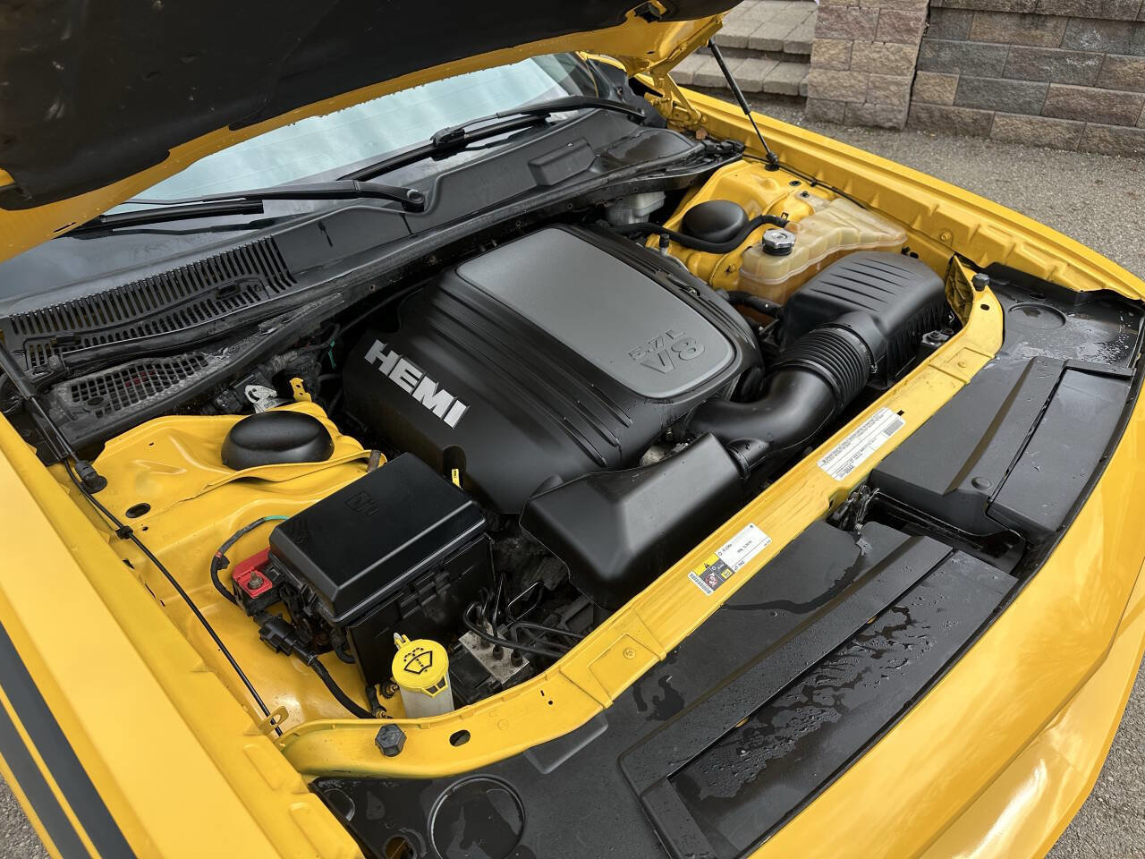 Used 2012 Dodge Challenger R/T RWD image 13