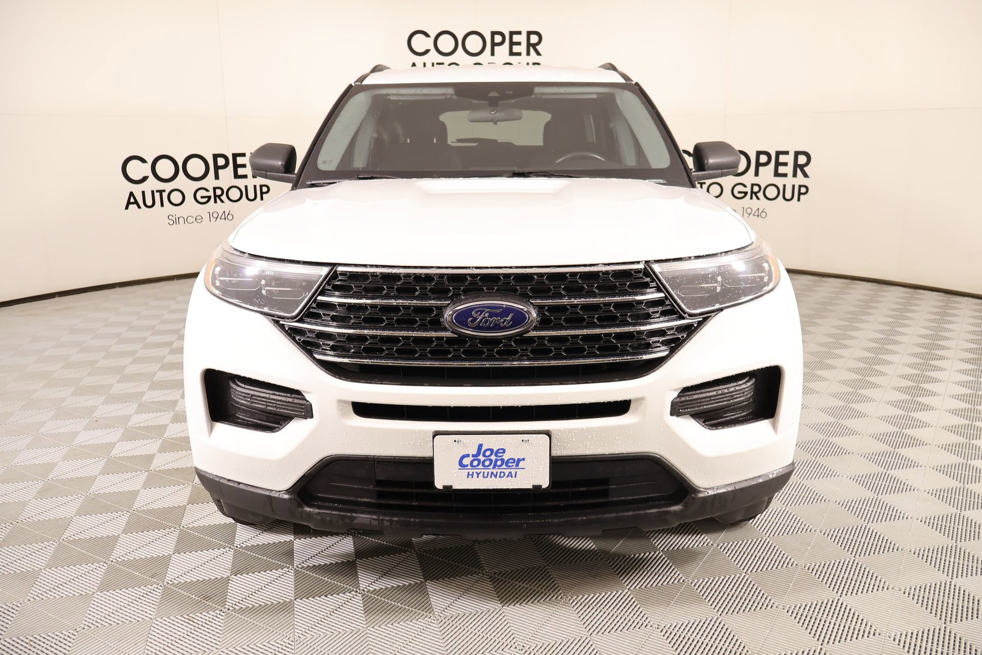 Used 2023 Ford Explorer XLT image 9