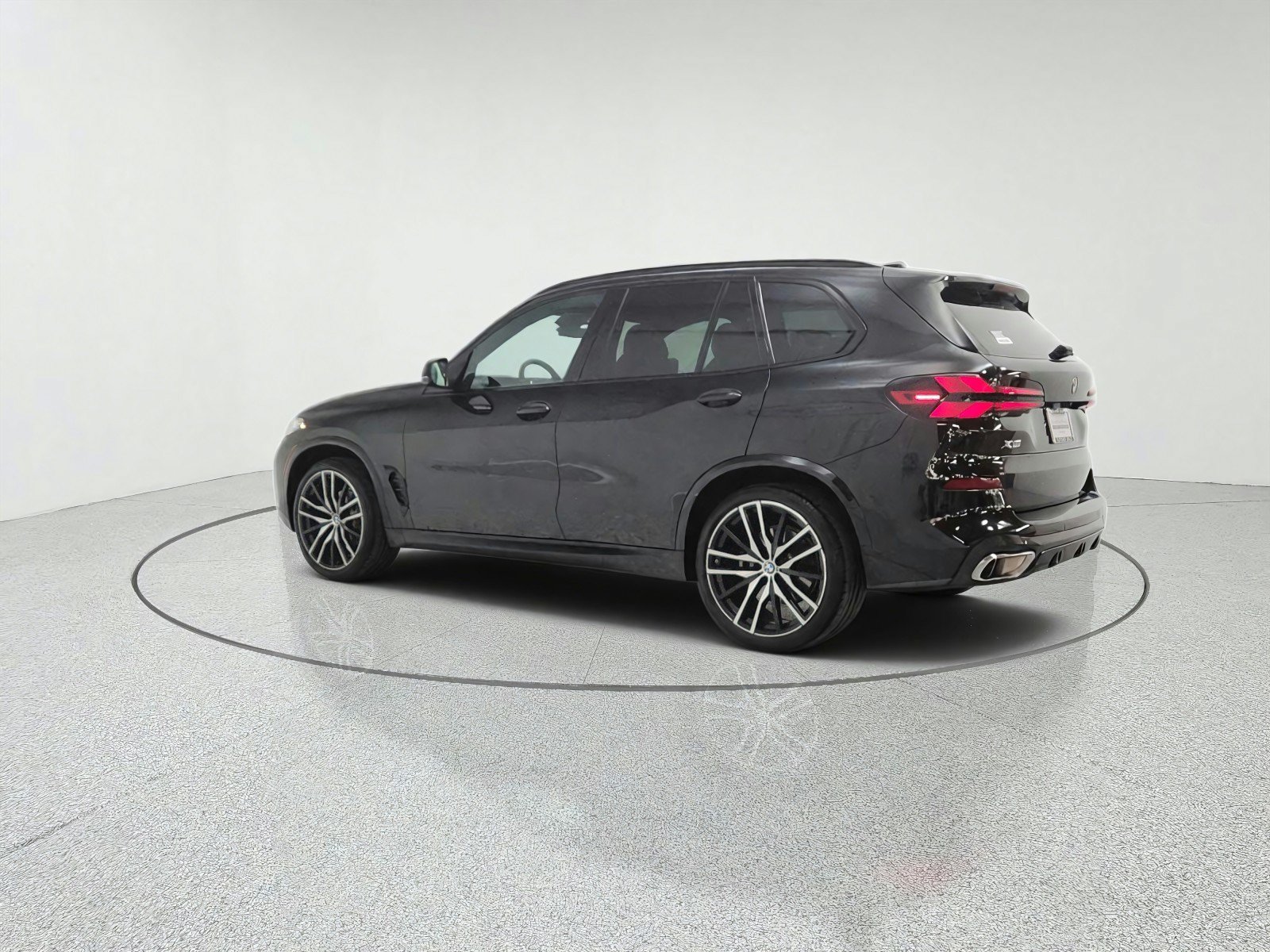 Used 2024 BMW X5 xDrive40i w/ M Sport Package AWD/4WD image 7